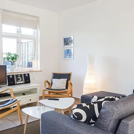 In Aakirkeby With 2 Bedrooms, Wifi And Outdoor Swimming Pool Apartment *