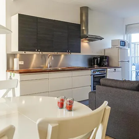 In Aakirkeby With 2 Bedrooms, Wifi And Outdoor Swimming Pool Apartment *
