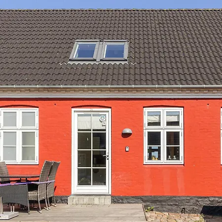 In Aakirkeby With 2 Bedrooms, Wifi And Outdoor Swimming Pool Apartment