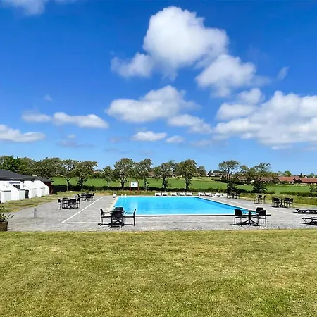 Apartment In Aakirkeby With 2 Bedrooms, Wifi And Outdoor Swimming Pool Akirkeby